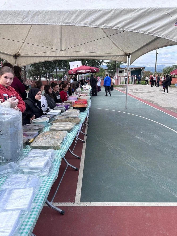 Tekkeköy ilçesinde Filistin yararına kermes düzenlendi