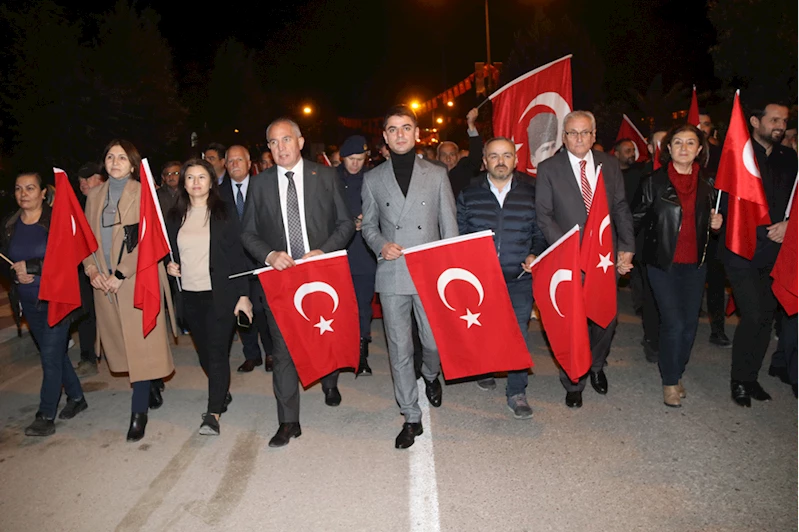 Taşova’da Cumhuriyet Bayramı yürüyüşü yapıldı