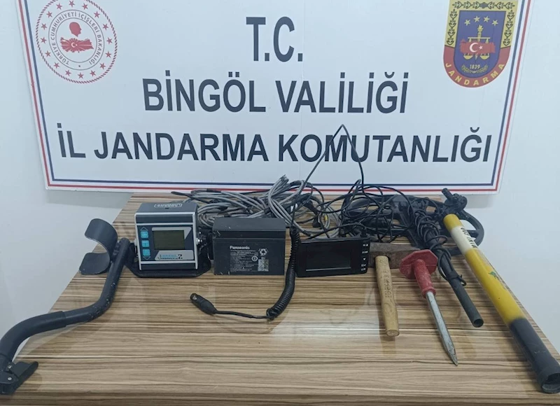 Bingöl’de kaçak kazı yapan 2 şüpheliye gözaltı