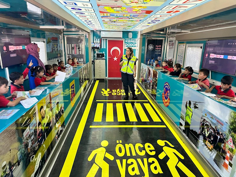 Mobil Trafik Eğitim TIR