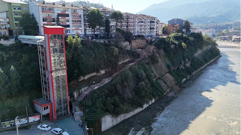 Karabük Belediyesi Kayabaşı merdivenlerinde yenileme çalışması başlattı