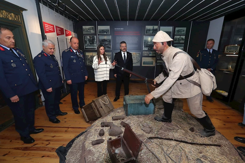 Eskişehir Valisi Hüseyin Aksoy, Atatürk’ün Eskişehir’de konakladığı evi ziyaret etti