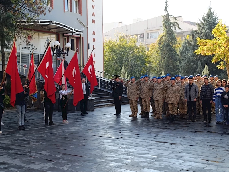 Atatürk, Silvan’da törenle anıldı