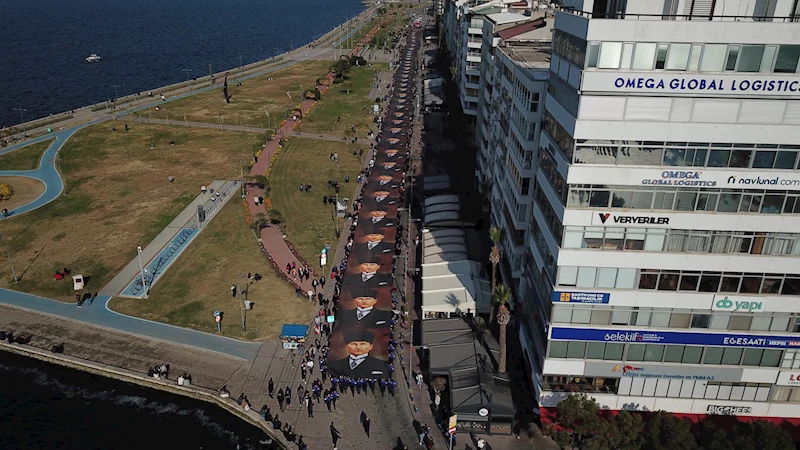 Ulu Önder Atatürk, İzmir