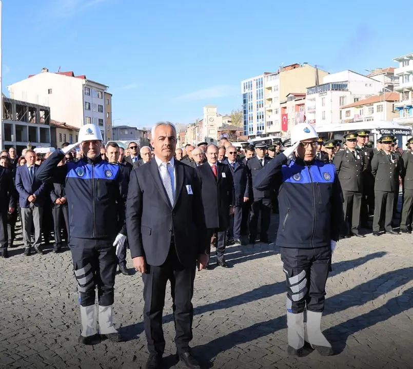 Başkan Adem Çelebi, 10 Kasım Anma Etkinliklerine Katıldı