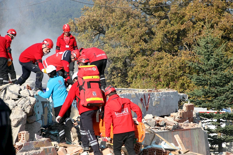 Düzce depreminin yıl dönümünde 7 ilde tam kapsamlı deprem tatbikatı (2)