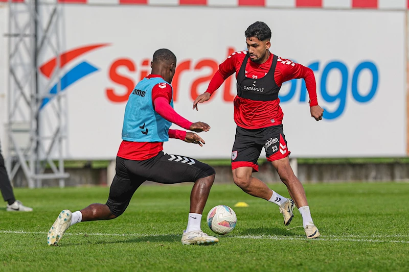 Samsunspor bugün çift antrenman yaptı, 4 günlük izine çıktı