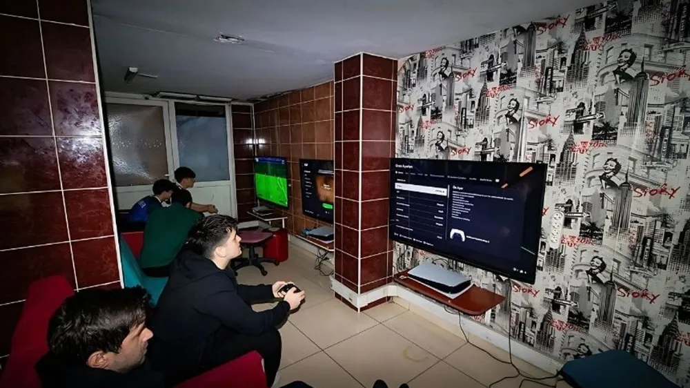 Akçaabat’ta Kıyasıya Playstation Rekabeti