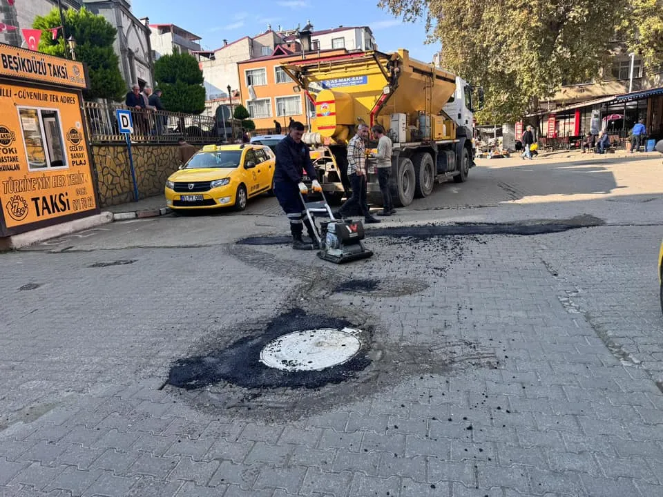 Doğalgaz Sonrası Onarım: Beşikdüzü’nde Zemin Yenileme Seferberliği