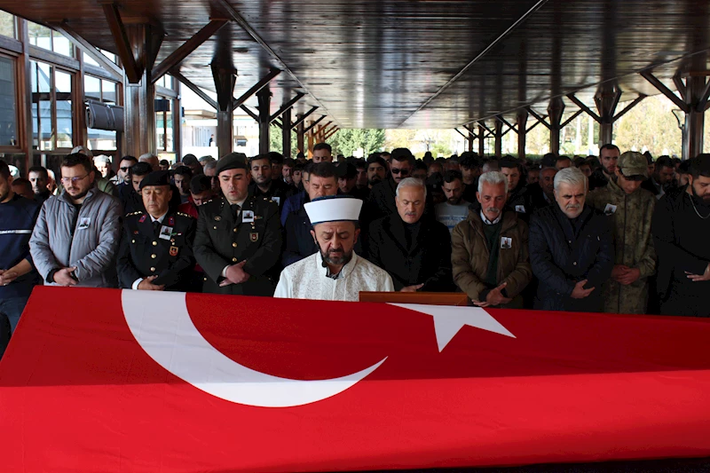 Yatağında ölü bulunan Jandarma Er Çopur, toprağa verildi 