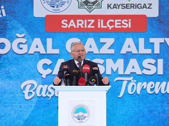 Pınarbaşı ve Sarız ilçeleri doğal gaz ile buluşuyor