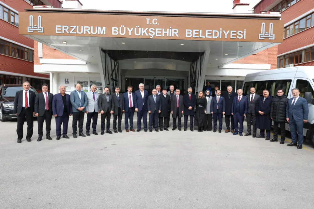 Erzurum’un Gelişimi İçin Güç Birliği: AK Parti Heyeti Başkan Sekmen’i Ziyaret Etti