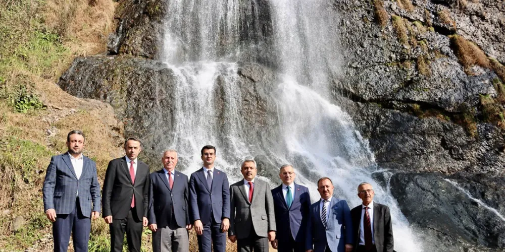 Rize Valisi Baydaş, Çağlayan Şelalesi’nde Turizm Çalışmalarını İnceledi