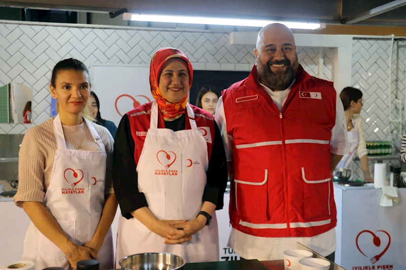 Kızılay Başkanı Yılmaz: Son depremzede başını yastığa huzurla koyana kadar çalışacağız