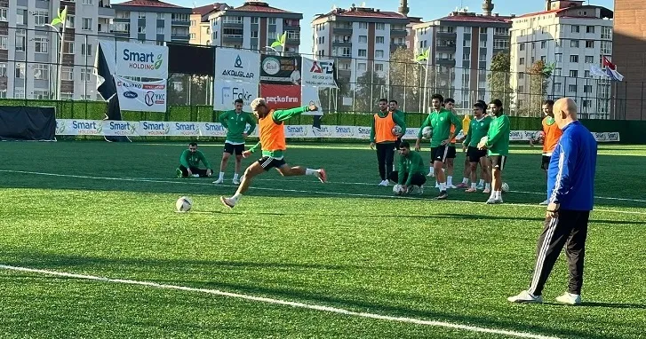 Çayelispor’a Onursal Başkan Mehmet Yazıcı’dan Moral Desteği