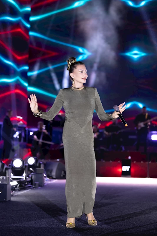 Festivalde Ebru Yaşar coşkusu 