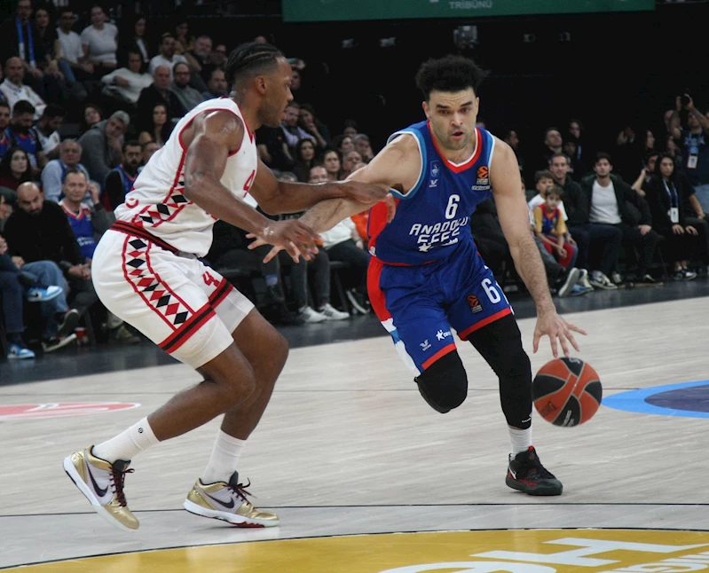 Anadolu Efes - Monaco: 69-81