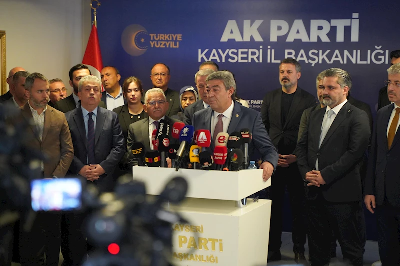 AK Parti’ye geçen Dursun Ataş:  Cumhurbaşkanımıza güç vermek için çalışmaya geldim