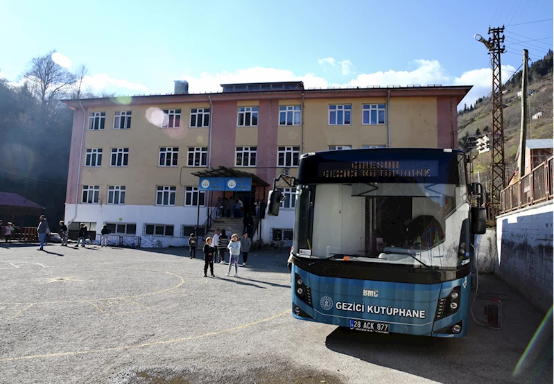 Köylerdeki çocuklar Gezici Kütüphane