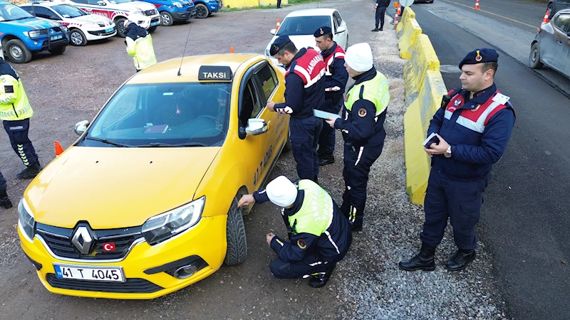 Jandarmadan ‘zorunlu kış lastiği’ denetimi 