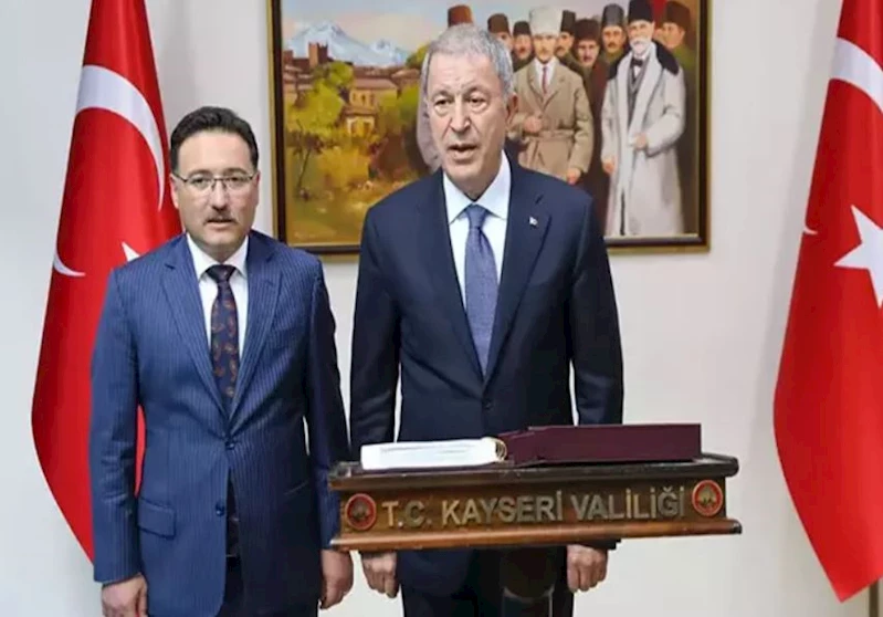 Hulusi Akar ve Vali Çiçek’e CİMER üzerinden hakaret iddiasına 2 yıla kadar hapis istemi