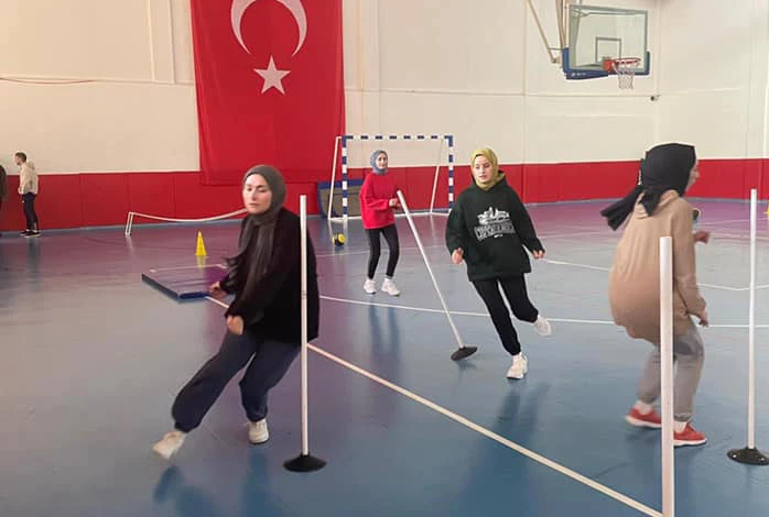 İlçedeki polis adayları, kaymakamlık öncülüğünde hazırlanıyor