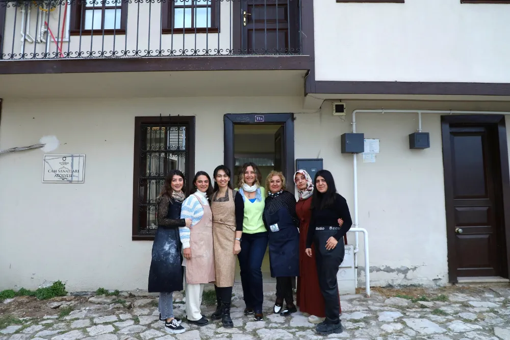 Ordu Büyükşehir Belediyesi Cam Sanatları Atölyesi ODÜ’lü Öğrencilere Kapılarını Açtı