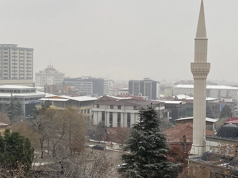 Elazığ’da kar yağışı 