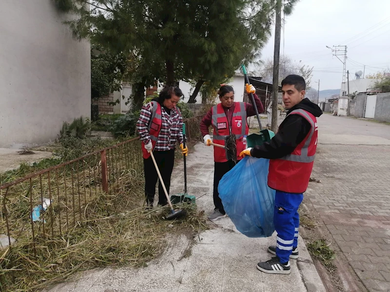 Ceyhan’da kırsal mahallelerde temizlik