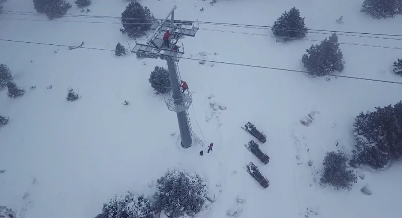 Beyaza bürünen Ergan Dağı Kayak Merkezi