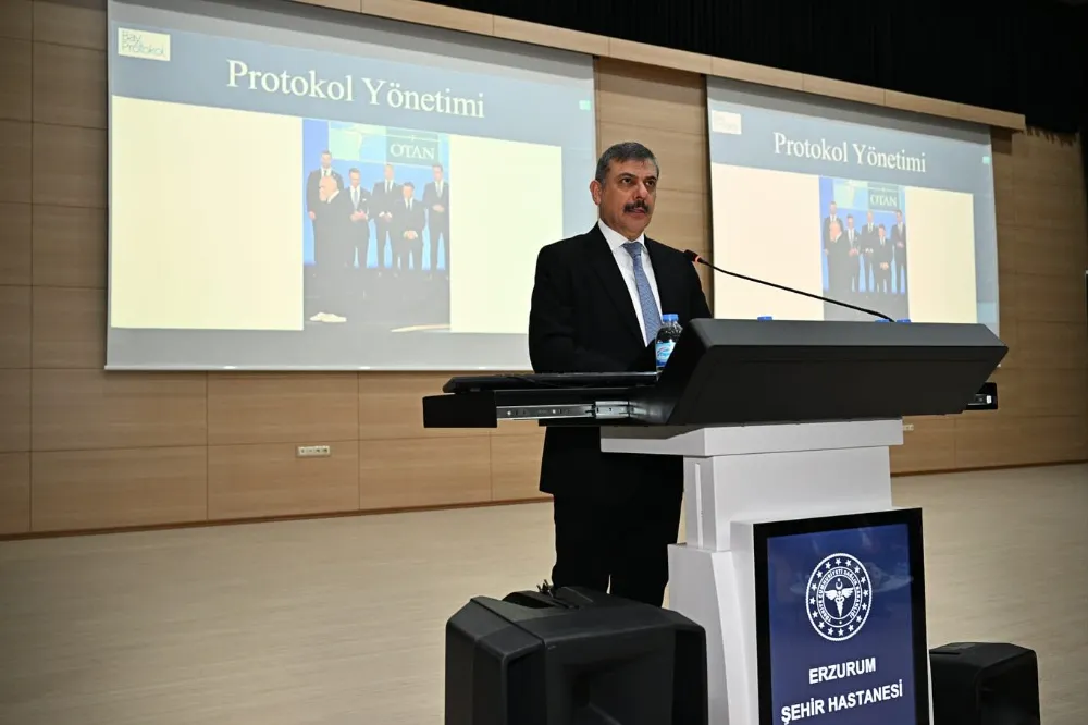 Erzurum Valiliği’nden Protokol ve Davranış Kuralları Semineri