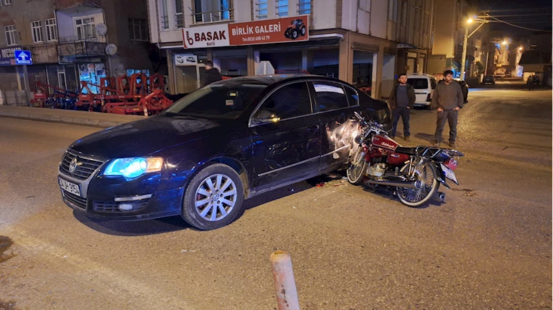 Samsun’da otomobille çarpışan motosikletteki 2 kişi yaralandı