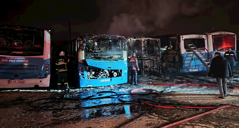 Halk otobüsleri yangınıyla ilgili 3 kişi aranıyor