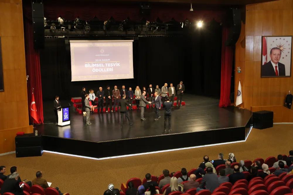 Atatürk Üniversitesi, Akademisyenlerine Bilimsel Teşvik Ödüllerini Takdim Etti