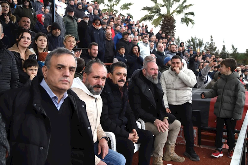 Dikili Belediyespor şampiyonluğunu ilan etti