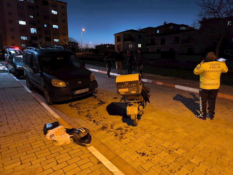 Motosikletiyle köpekten kaçmak isterken araca çarpan moto kurye yaralandı 