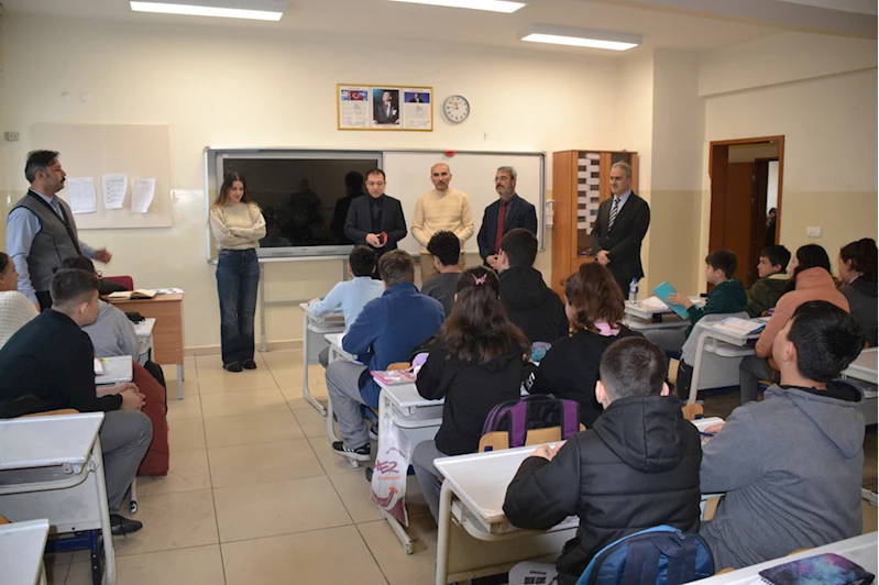 Tosya’da öğrencilere ambulans geçişleri için fermuar sistemi anlatıldı