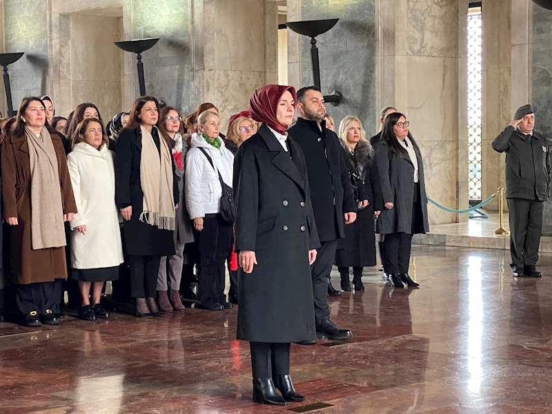 Bakan Göktaş, Türk kadınının seçme ve seçilme hakkı kazanmasının yıl dönümünde Anıtkabir