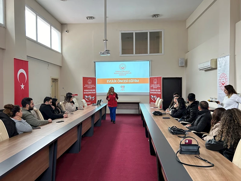 Hatay’da gençlere evlilik öncesi eğitim semineri verildi 