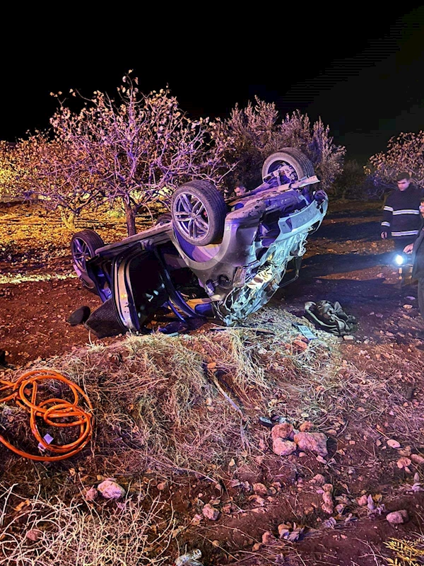 Gaziantep’te otomobil devrildi: 3 ölü, 2 yaralı 