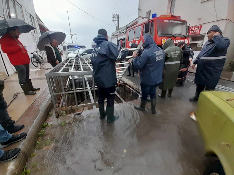 Üzeri kapalı dere yatağında mahsur kaldı, itfaiye kurtardı