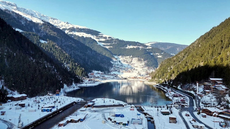 Beyaza bürünen Uzungöl’de ‘kış turizmi’ atağı