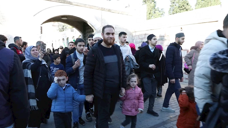 İstanbul - Suriyelilerden Fatih Camii