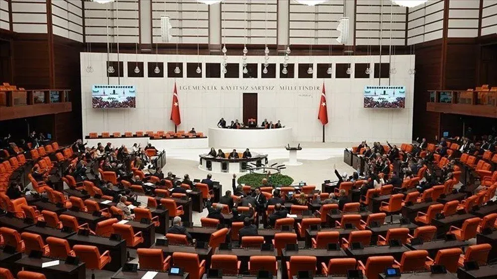 TBMM’ye birbirinden ilginç başvurular: 25 yıl evli olan kadınlara emekli olsun!