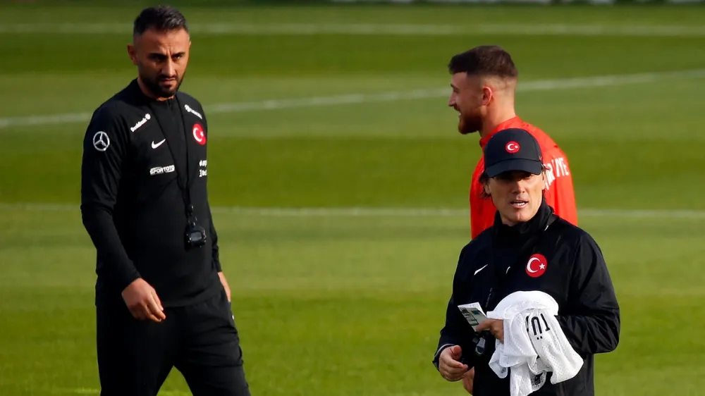 Galatasaray Sparta Prag maçını statta izleyecek Selçuk Şahin