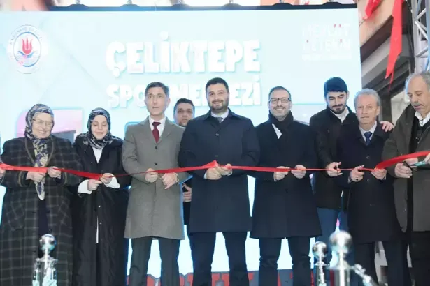 Kağıthane’de Çeliktepe Spor Merkezi hizmete açıldı