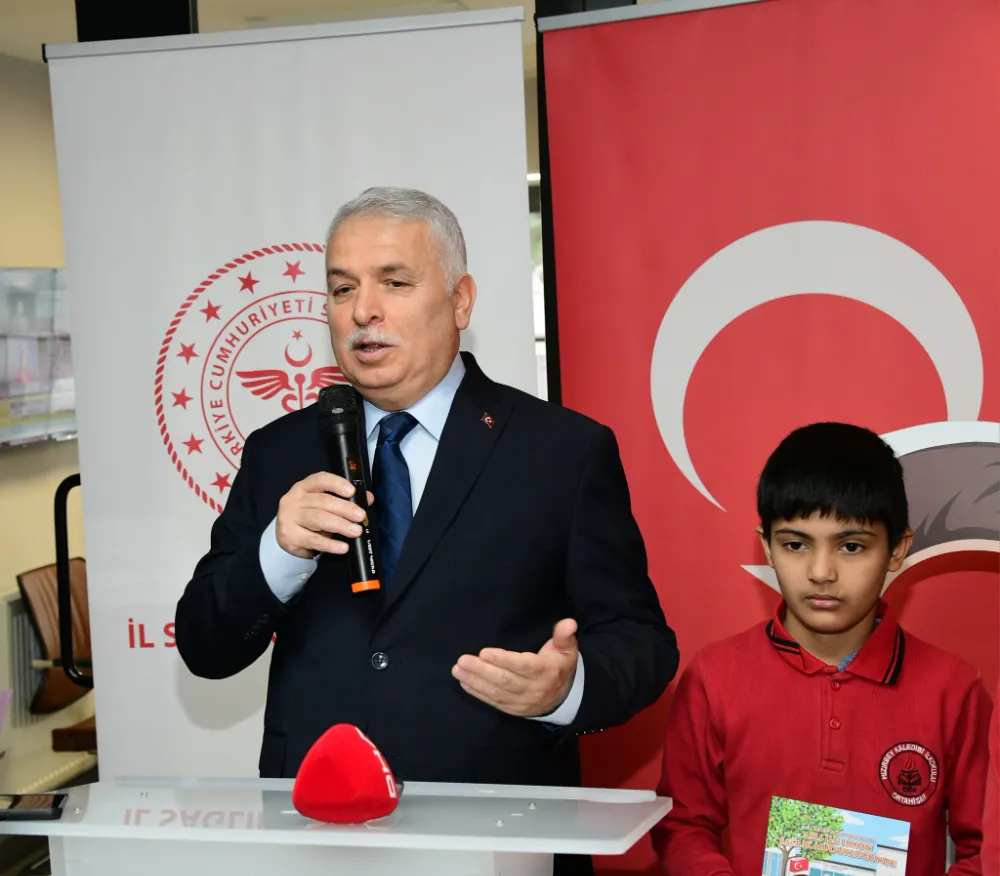  Vali Aziz Yıldırım, Sağlık Okuryazarlığına Katkı Sağlayan Etkinlikte Konuştu