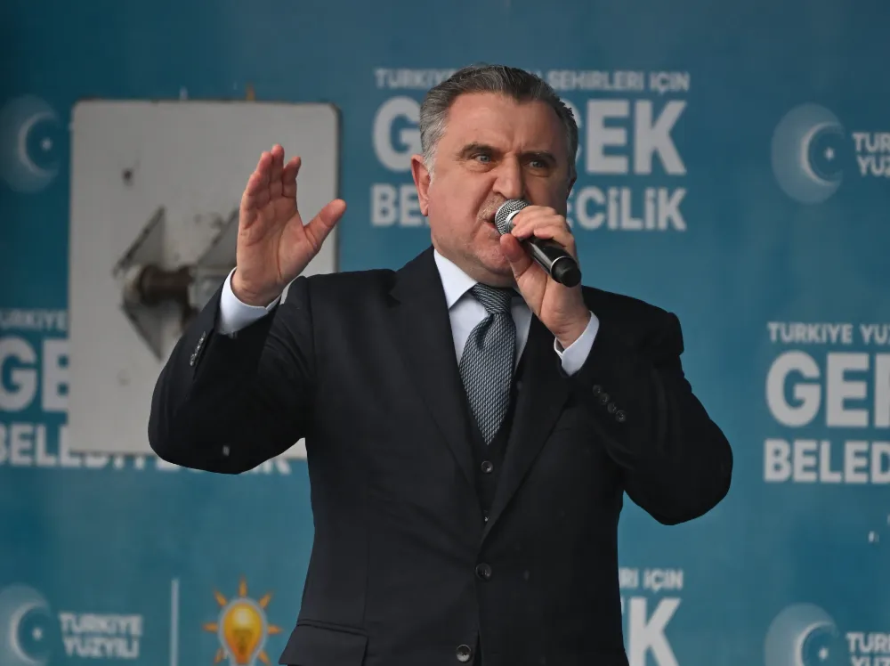 Bakanlar Bak ve Uraloğlu, AK Parti