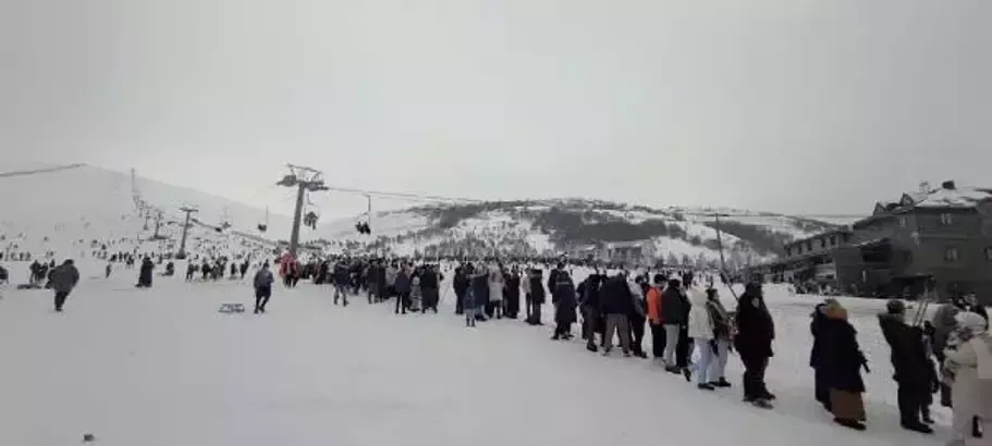 Akdağ Kayak Merkezi’nde sömestir yoğunluğu