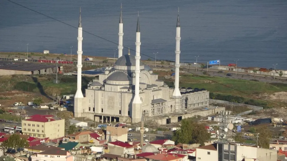 Trabzon Şehir Camii ve Külliyesi yakında tamamlanıyor